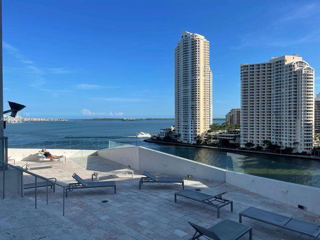 One Miami West at 325 Biscayne Blvd, Miami, FL 33131 - For Rent photo 31
