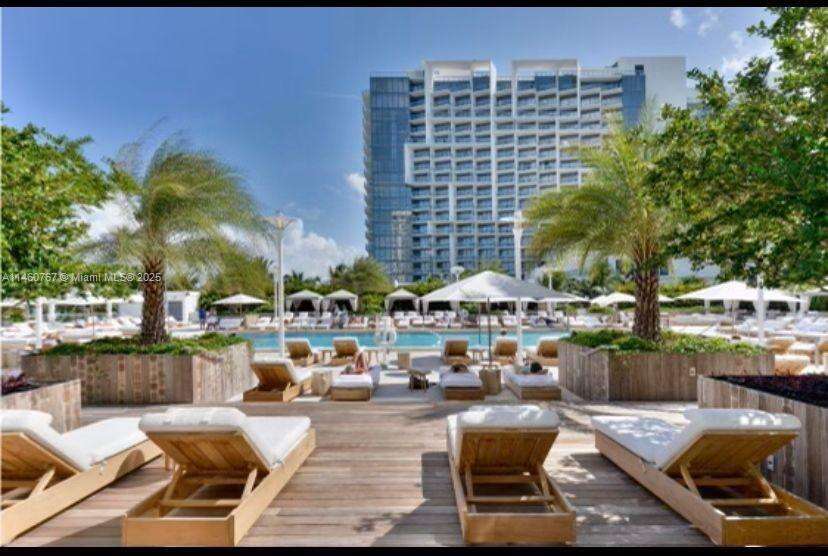 Roney Palace at 2301 Collins Ave, Miami Beach, FL 33139 - For Rent photo 1