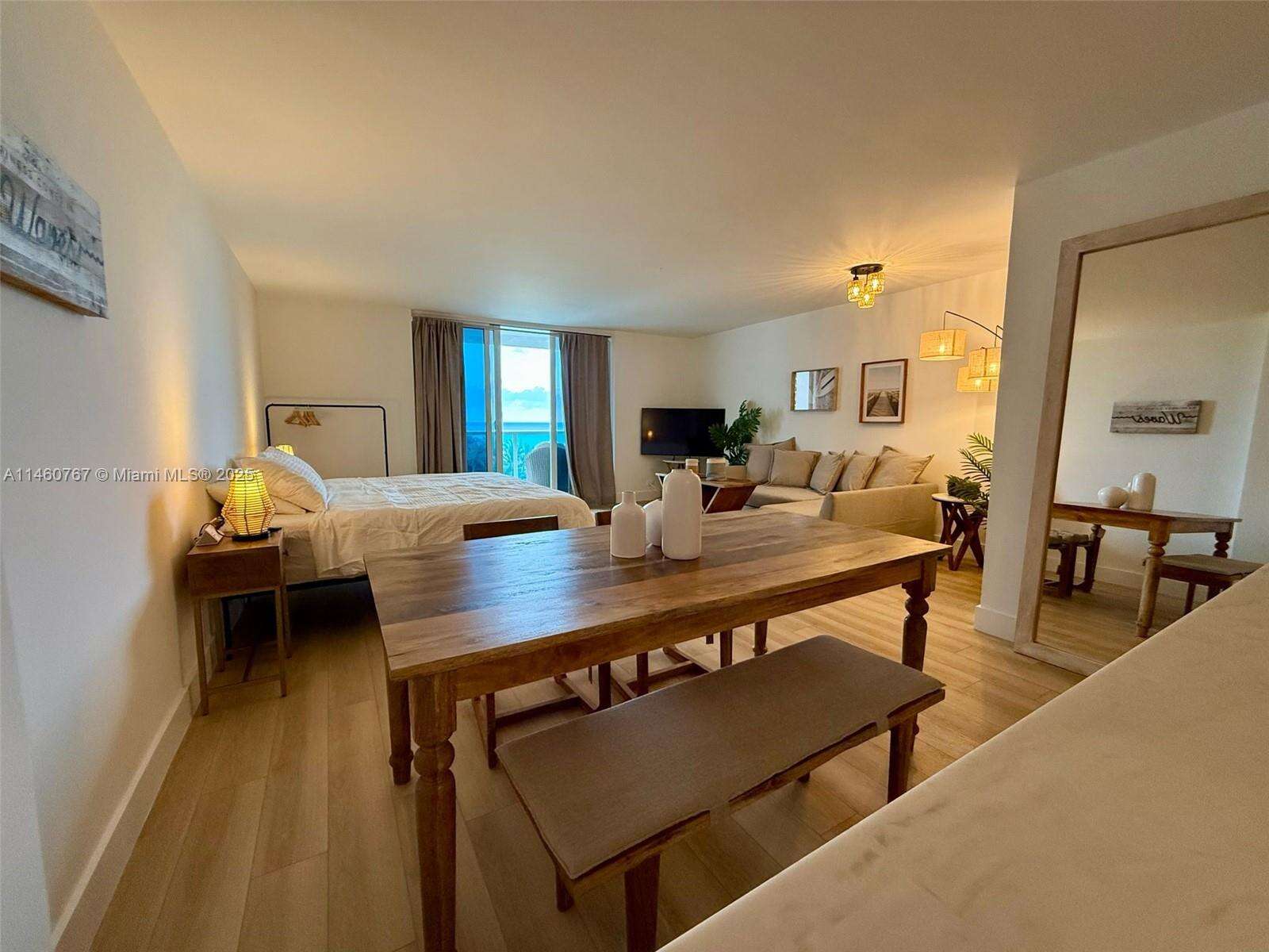 Roney Palace at 2301 Collins Ave, Miami Beach, FL 33139 - For Rent photo 16