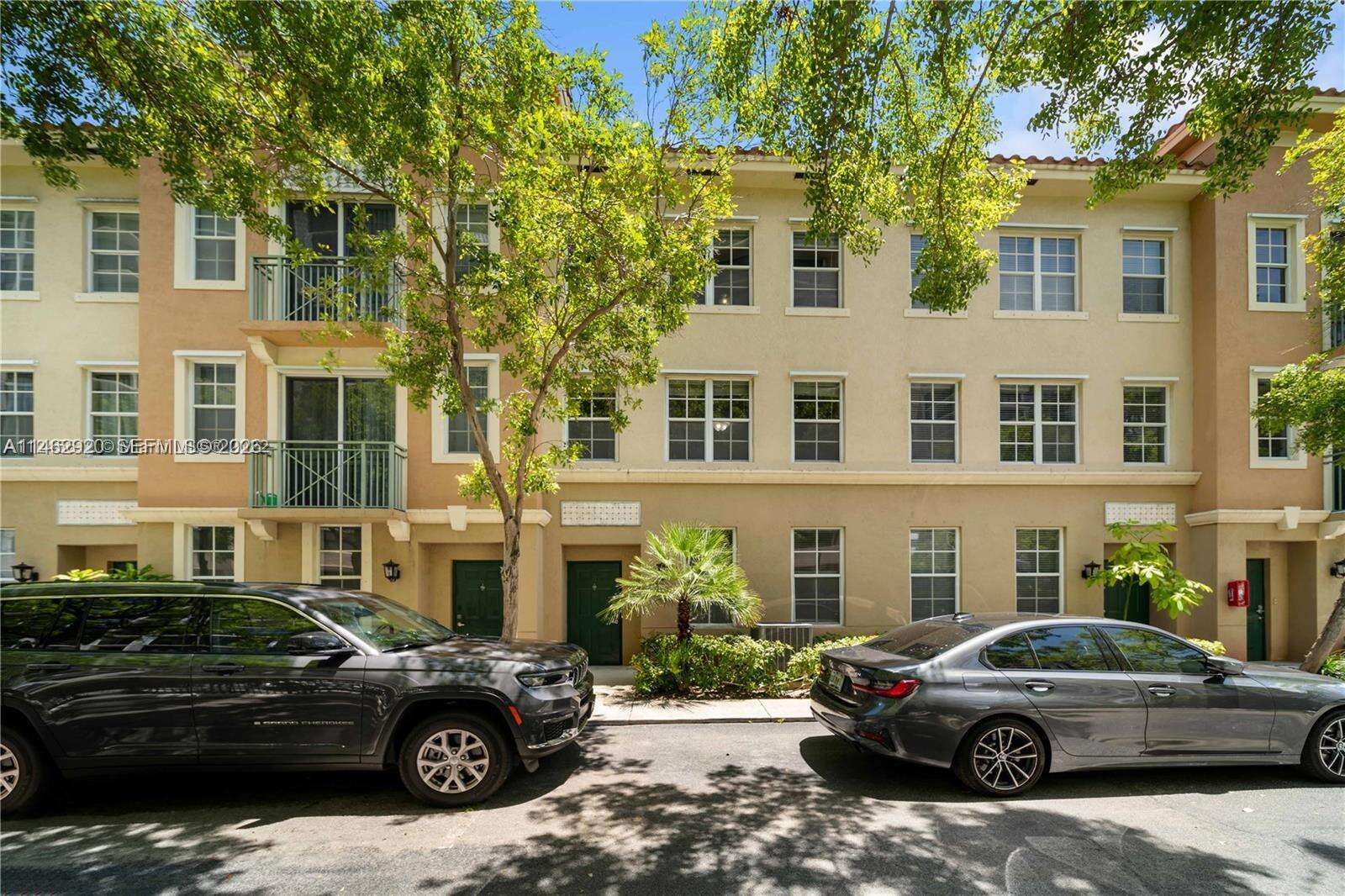 2080 Ocean Drive at 2069 Ocean Dr, Hallandale Beach, FL 33009 - For Rent photo 14