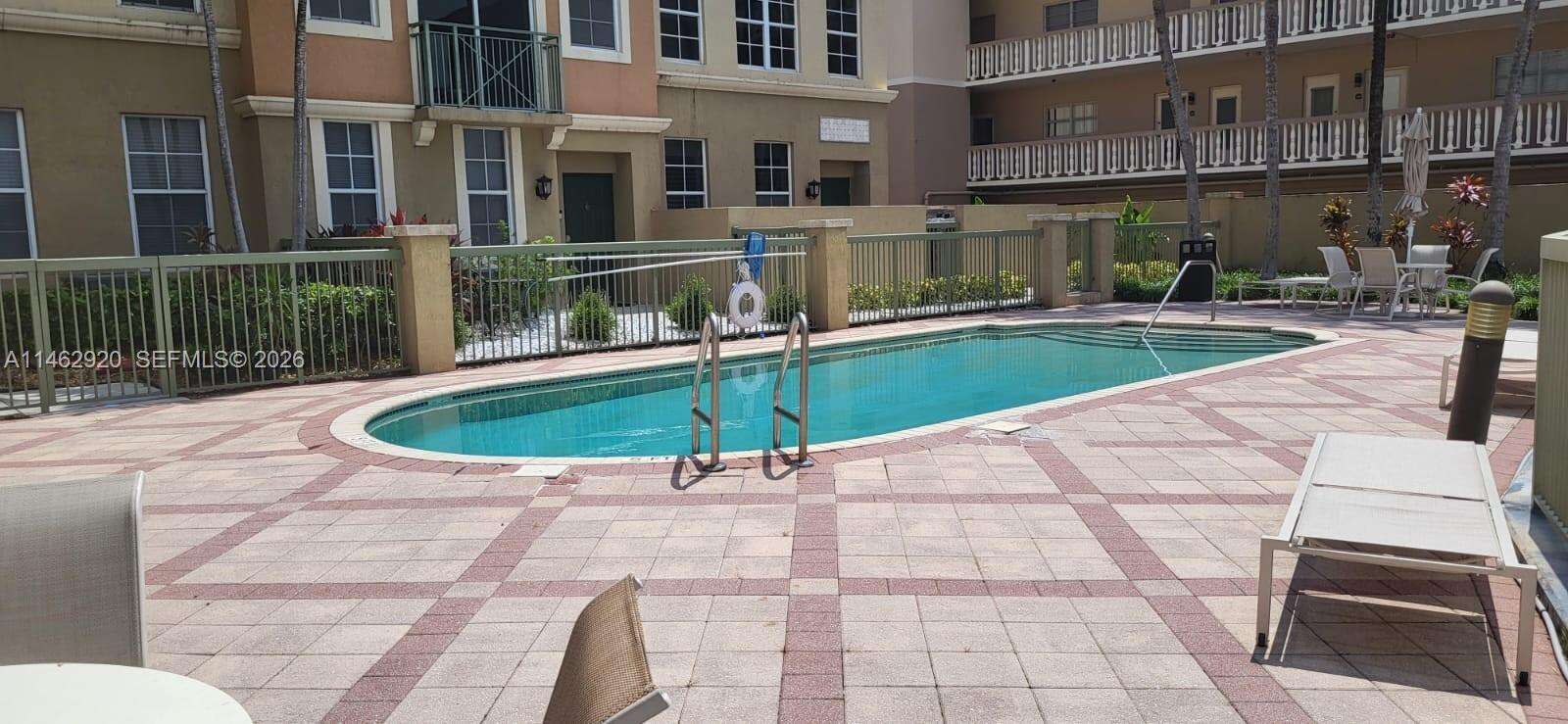 2080 Ocean Drive at 2069 Ocean Dr, Hallandale Beach, FL 33009 - For Rent photo 16