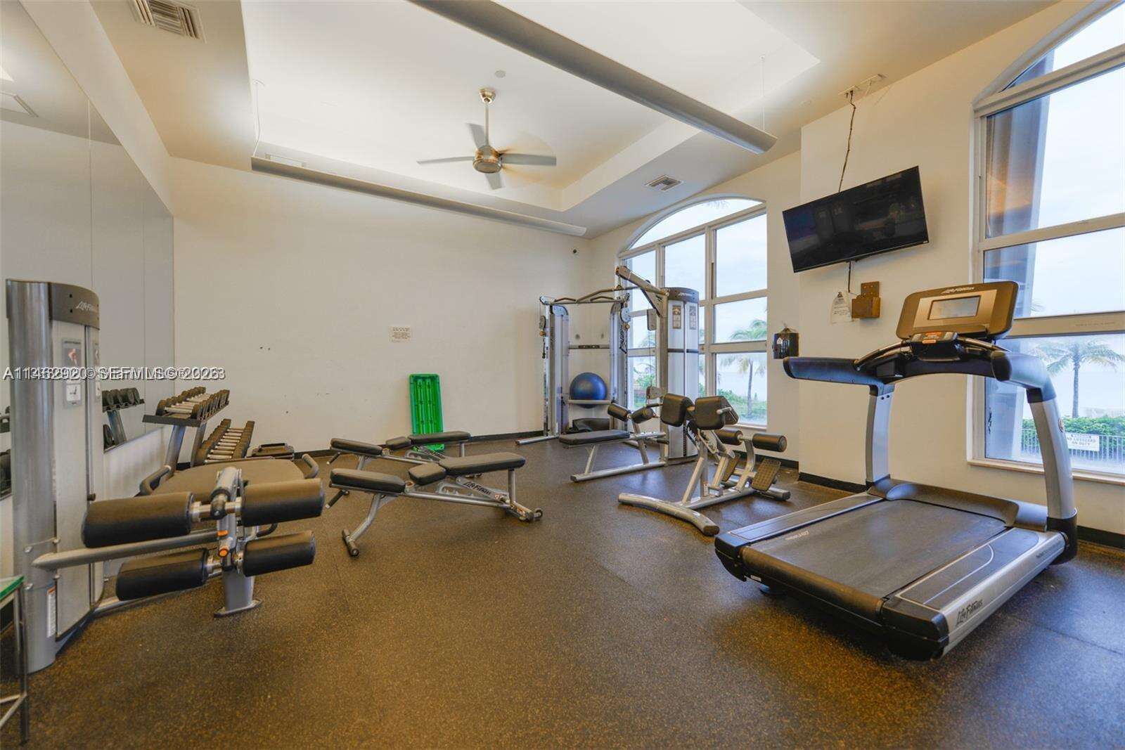 2080 Ocean Drive at 2069 Ocean Dr, Hallandale Beach, FL 33009 - For Rent photo 22