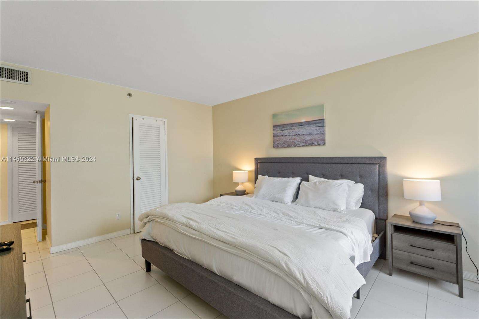 Decoplage at 100 Lincoln Rd, Miami Beach, FL 33139 - For Rent photo 6