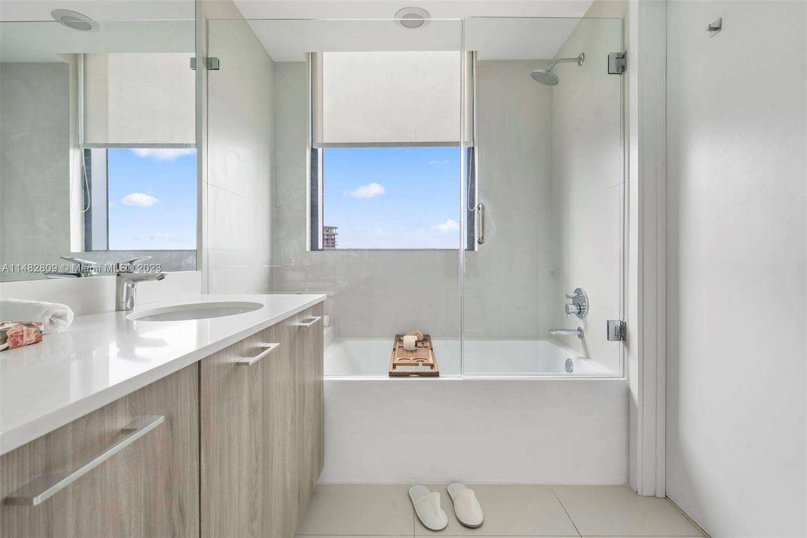 Paraiso Bayviews at 501 31 St, Miami, FL 33137 - For Rent photo 13