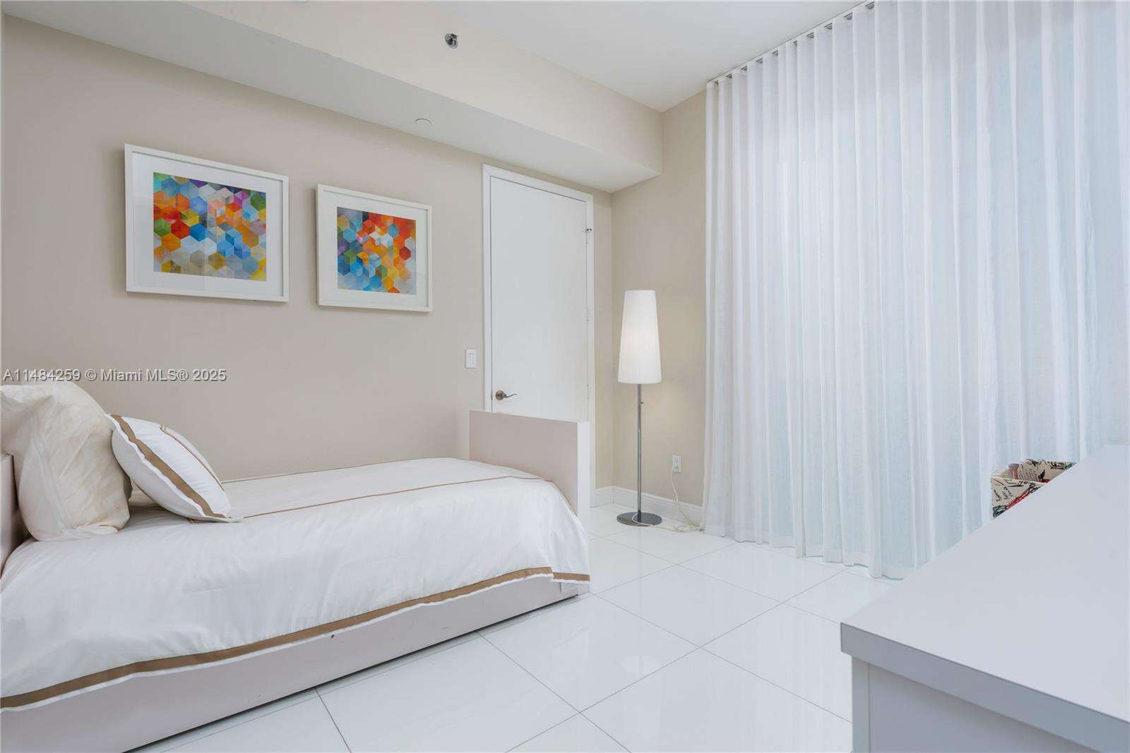 Trump Tower 3 at 15811 Collins Ave, Sunny Isles Beach, FL 33160 - For Rent photo 11