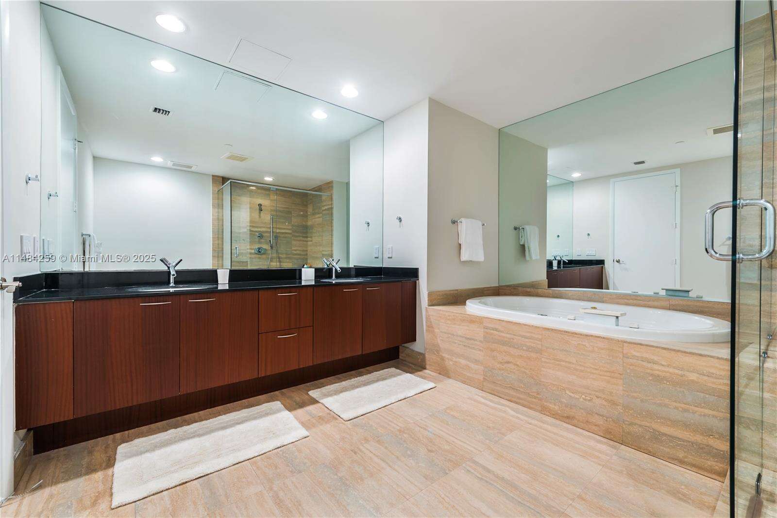 Trump Tower 3 at 15811 Collins Ave, Sunny Isles Beach, FL 33160 - For Rent photo 15