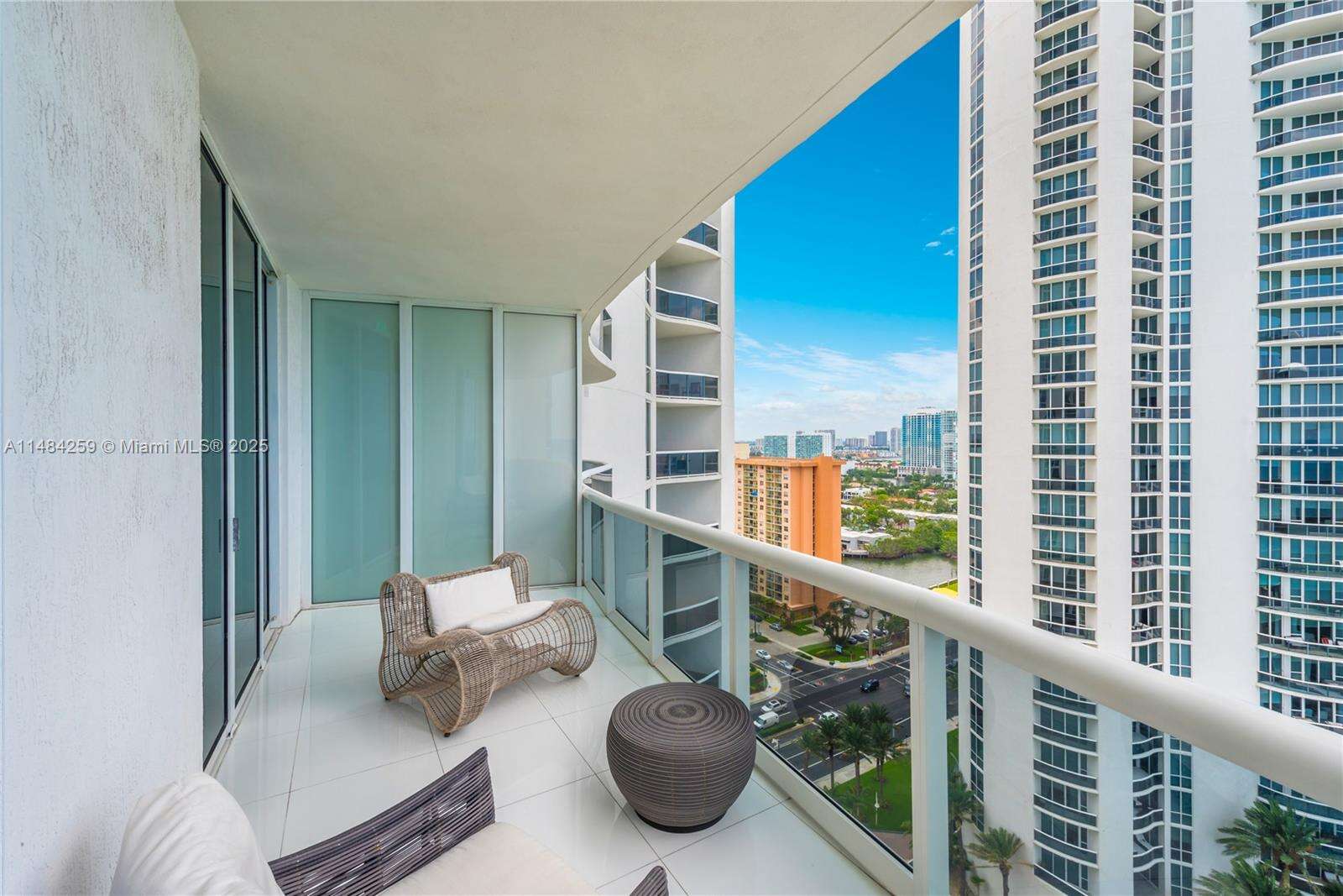 Trump Tower 3 at 15811 Collins Ave, Sunny Isles Beach, FL 33160 - For Rent photo 29