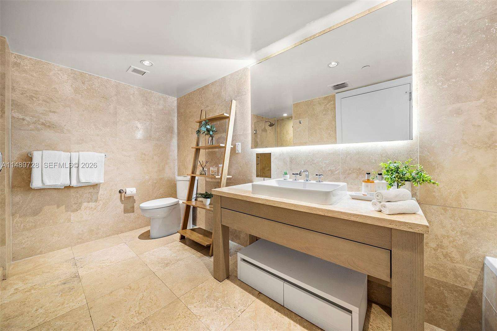 1 Hotel & Homes at 102 24 St, Miami Beach, FL 33139 - For Rent photo 27