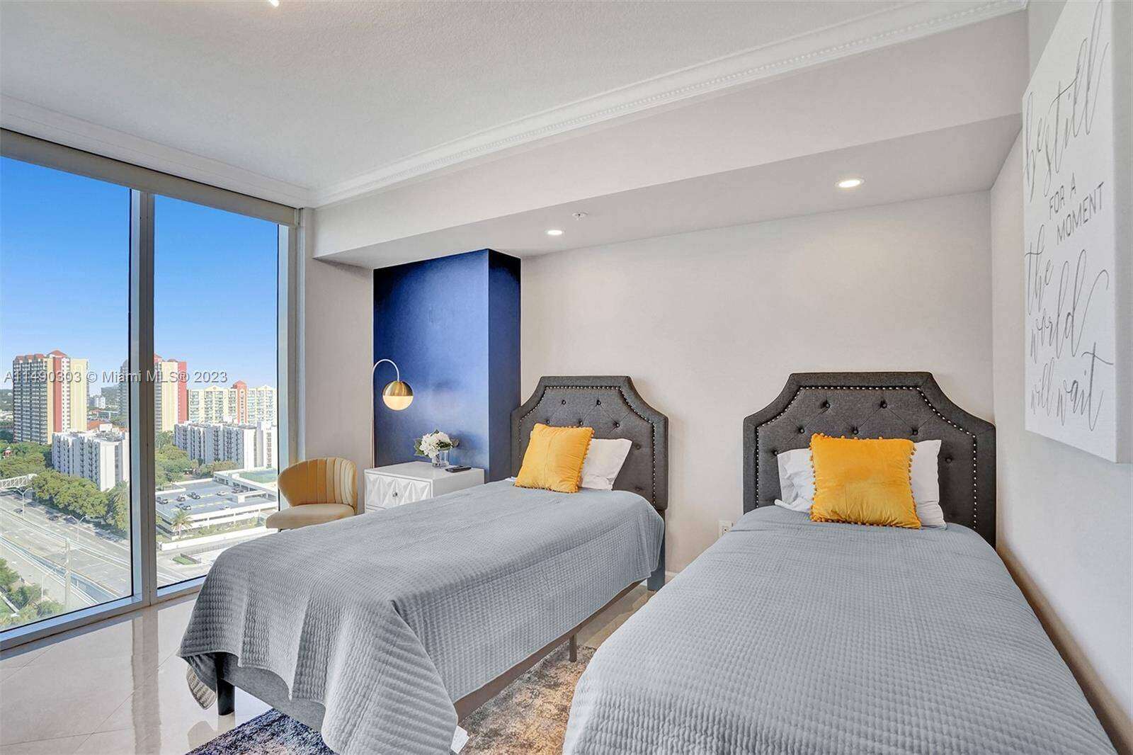 La Perla at 16699 Collins Ave, Sunny Isles Beach, FL 33160 - For Rent photo 14