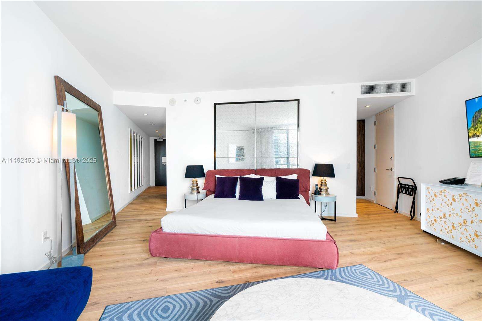 W South Beach at 2201 Collins Ave, Miami Beach, FL 33139 - For Rent photo 12