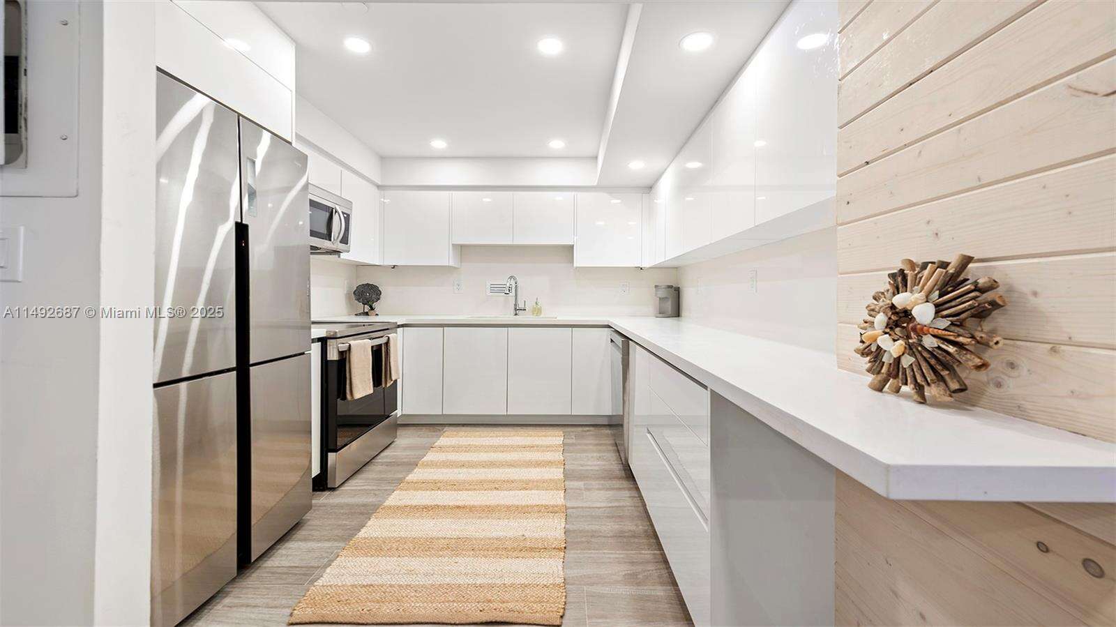 Roney Palace at Miami Beach, FL 33139 - For Rent photo 5