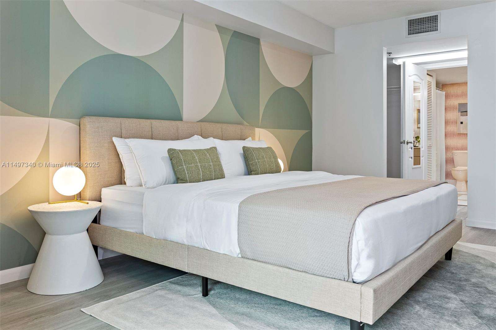 The Club At Brickell Bay at 1200 Brickell Bay Dr, Miami, FL 33131 - For Rent photo 16