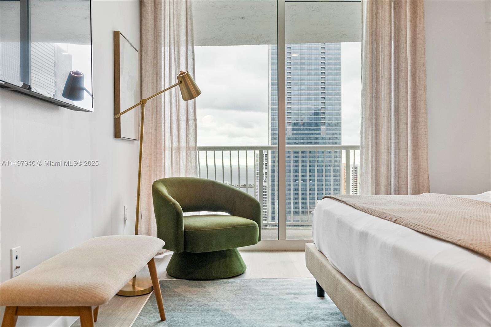 The Club At Brickell Bay at 1200 Brickell Bay Dr, Miami, FL 33131 - For Rent photo 17