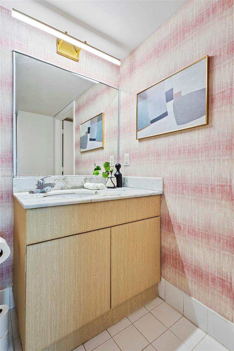 The Club At Brickell Bay at 1200 Brickell Bay Dr, Miami, FL 33131 - For Rent photo 19