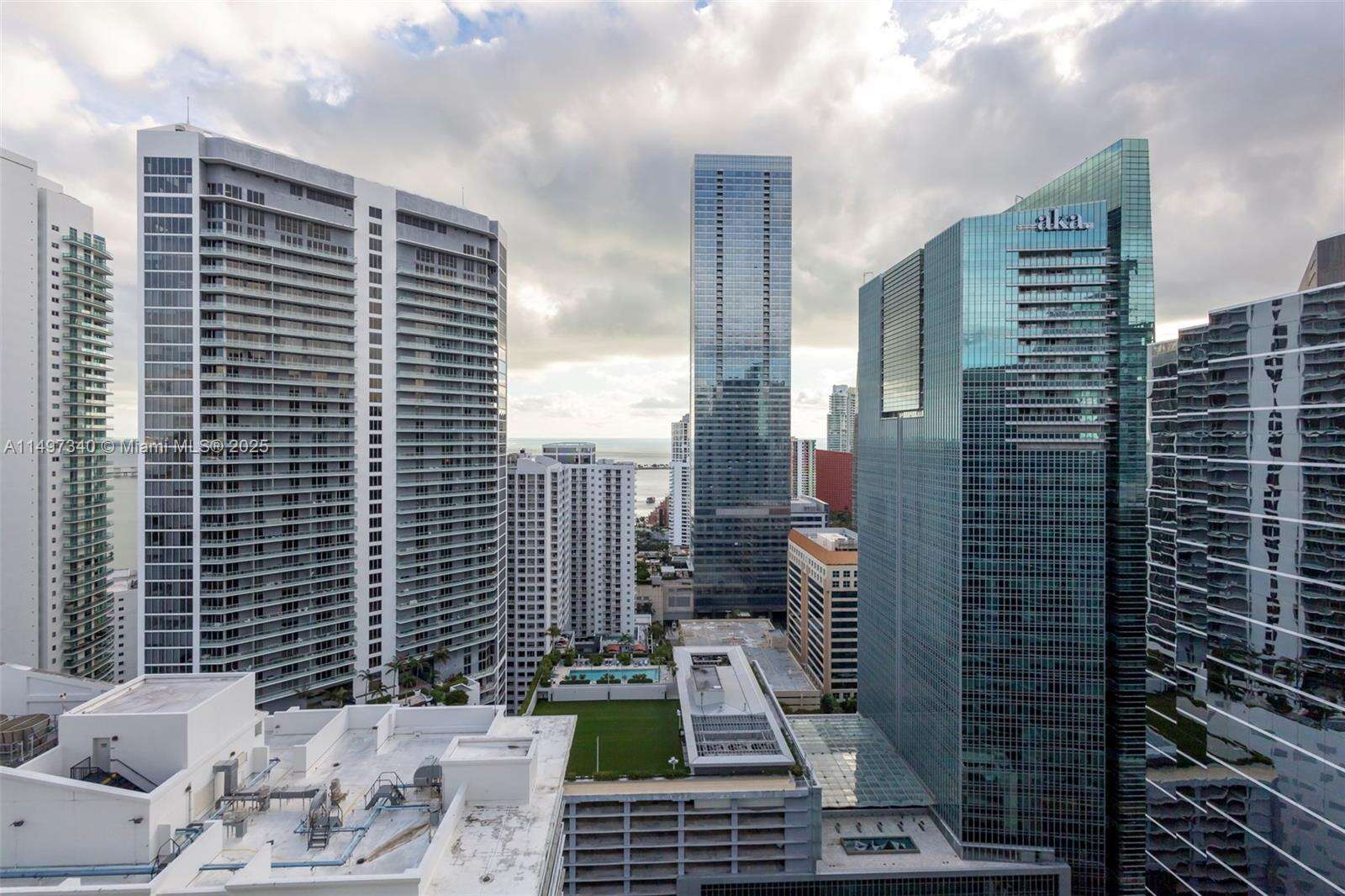The Club At Brickell Bay at 1200 Brickell Bay Dr, Miami, FL 33131 - For Rent photo 30