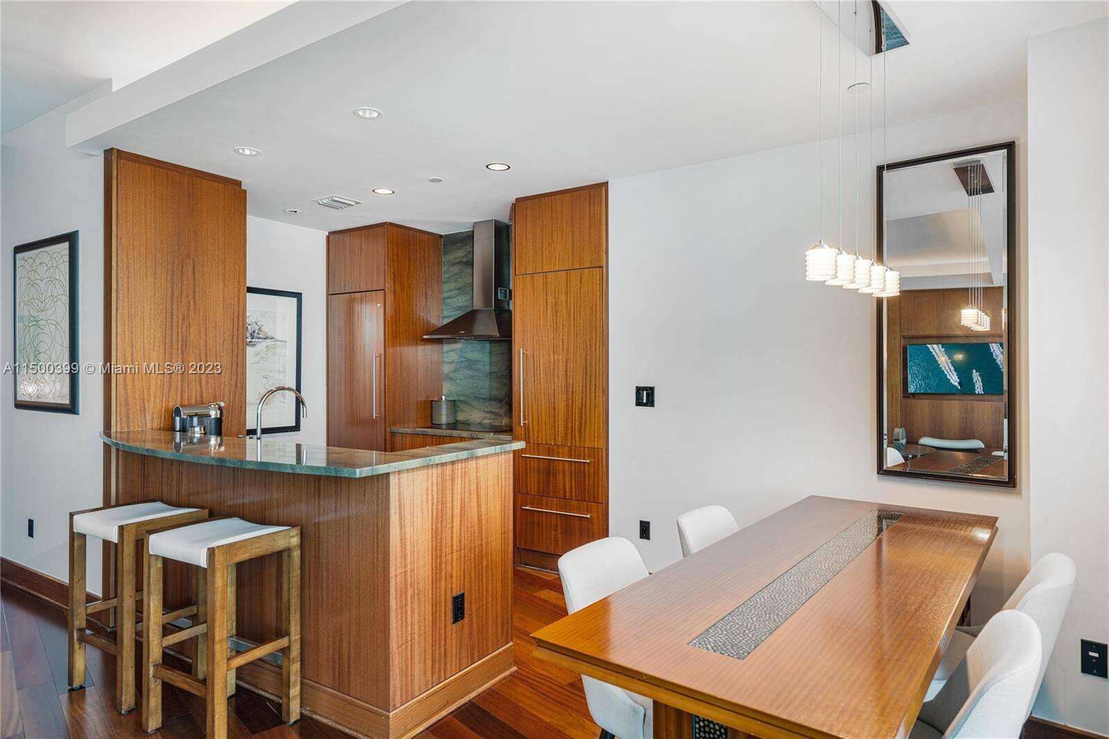 The Ritz Carlton Condos For Sale & Rent at 10295 Collins Ave, Bal Harbour, FL 33154 - For Rent photo 6