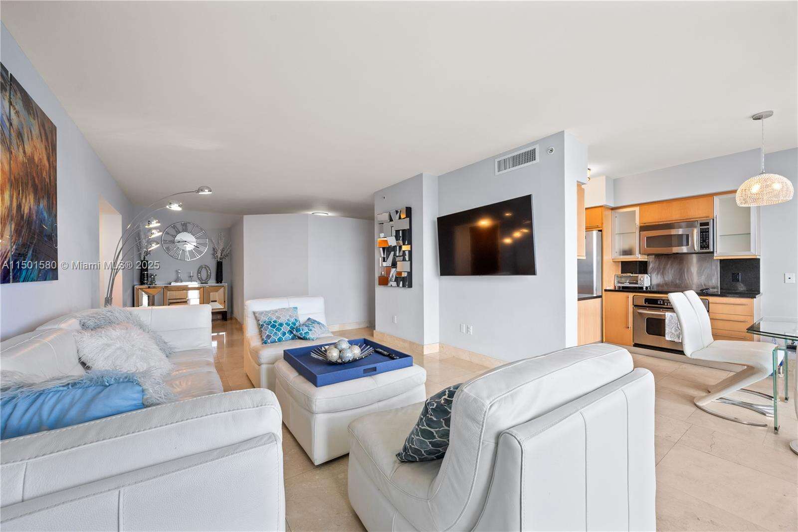 Akoya at 6365 Collins Ave, Miami Beach, FL 33141 - For Rent photo 2