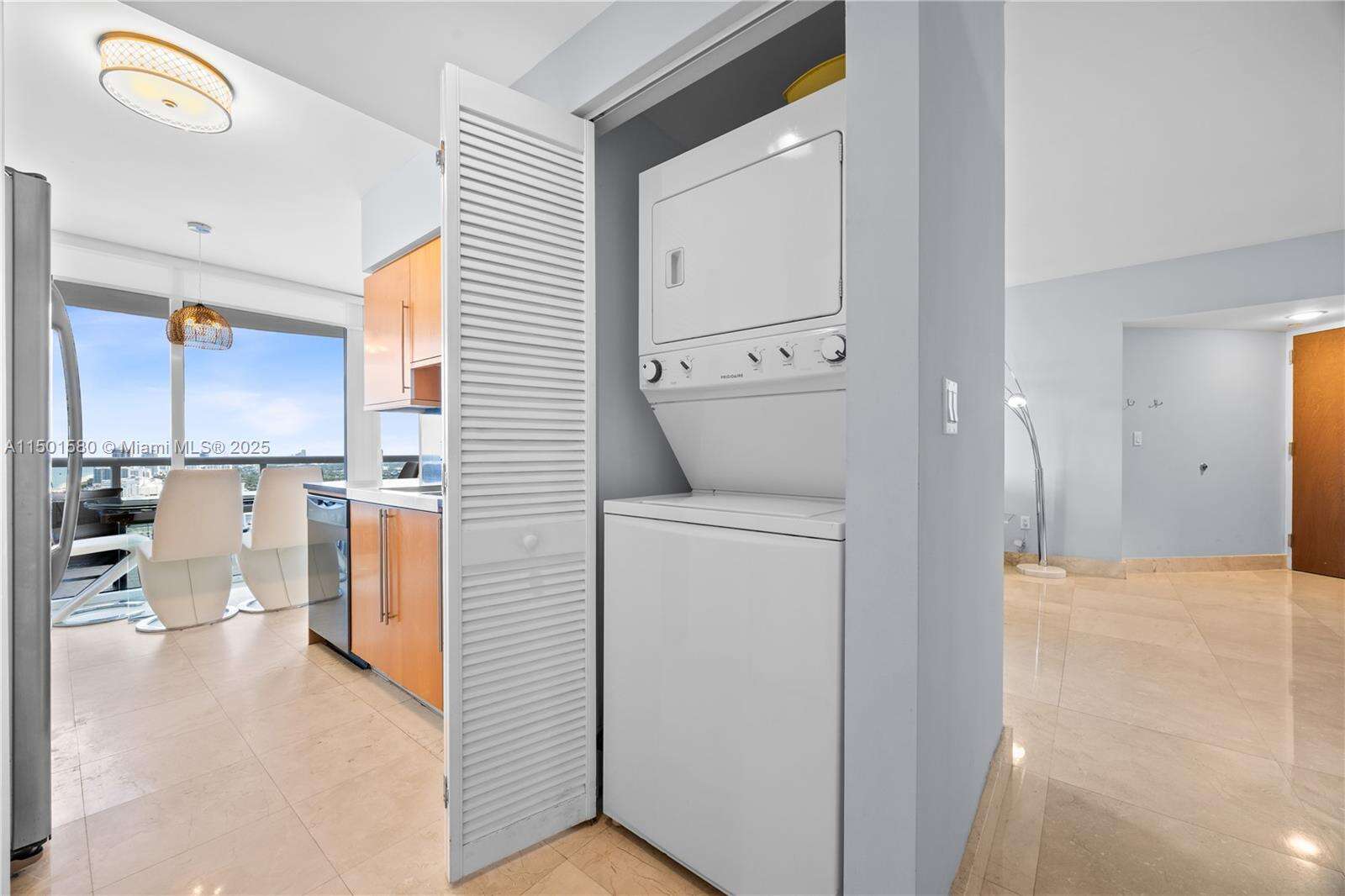 Akoya at 6365 Collins Ave, Miami Beach, FL 33141 - For Rent photo 11