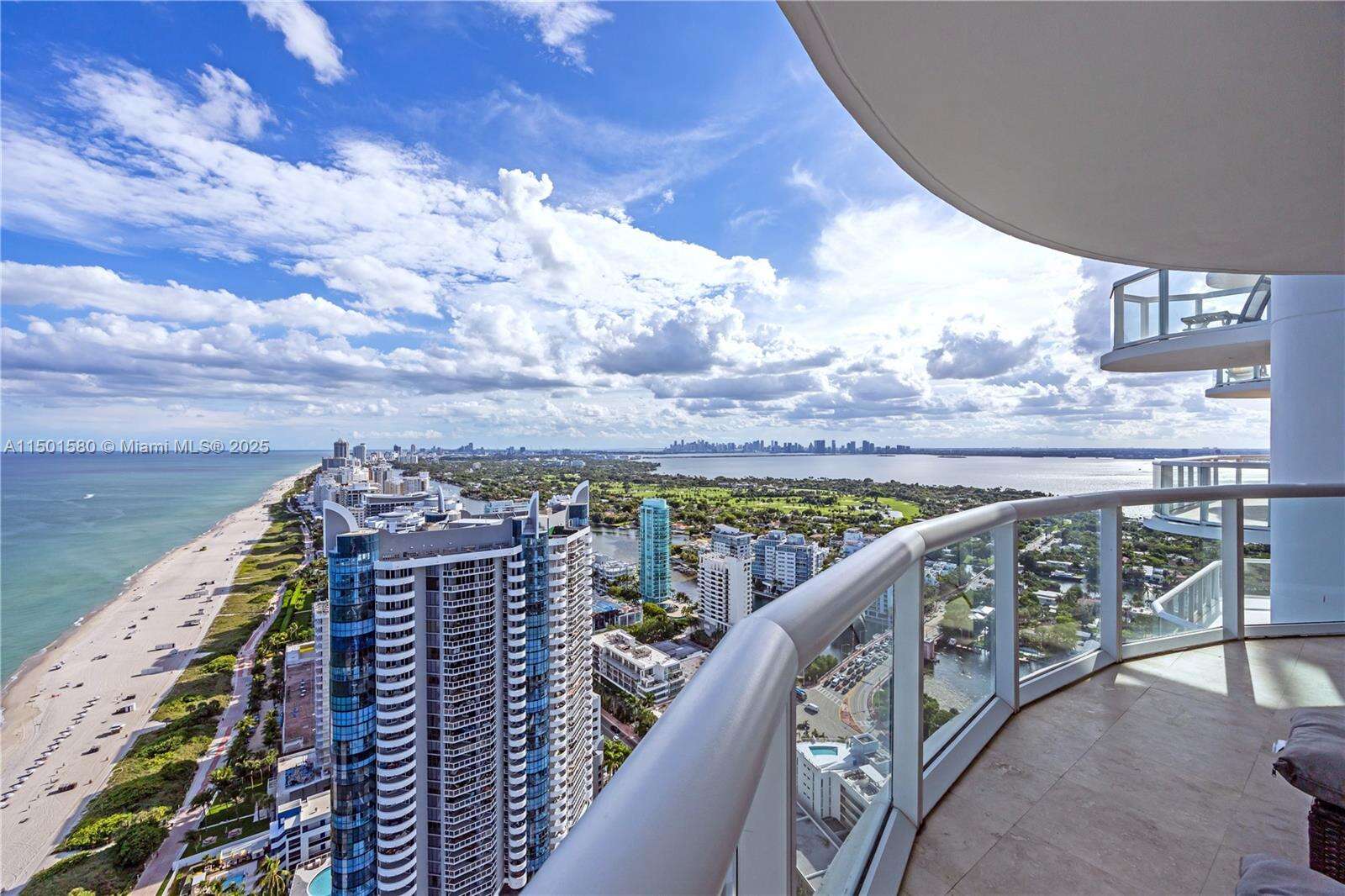 Akoya at 6365 Collins Ave, Miami Beach, FL 33141 - For Rent photo 26