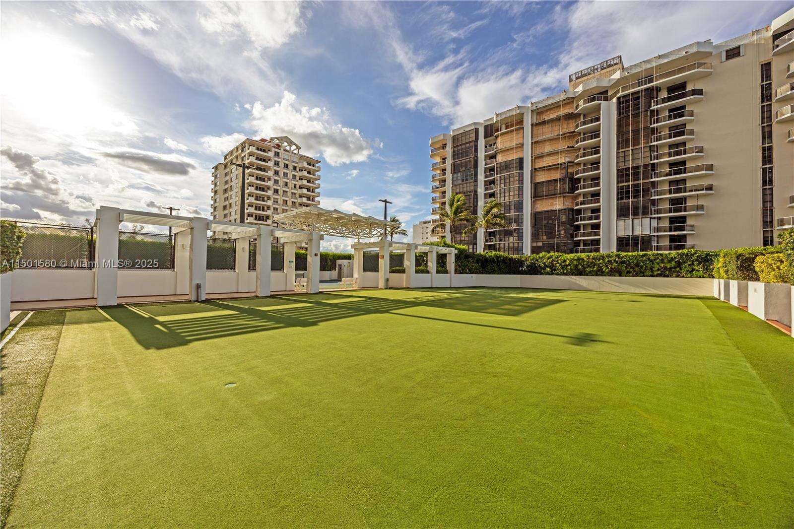 Akoya at 6365 Collins Ave, Miami Beach, FL 33141 - For Rent photo 36
