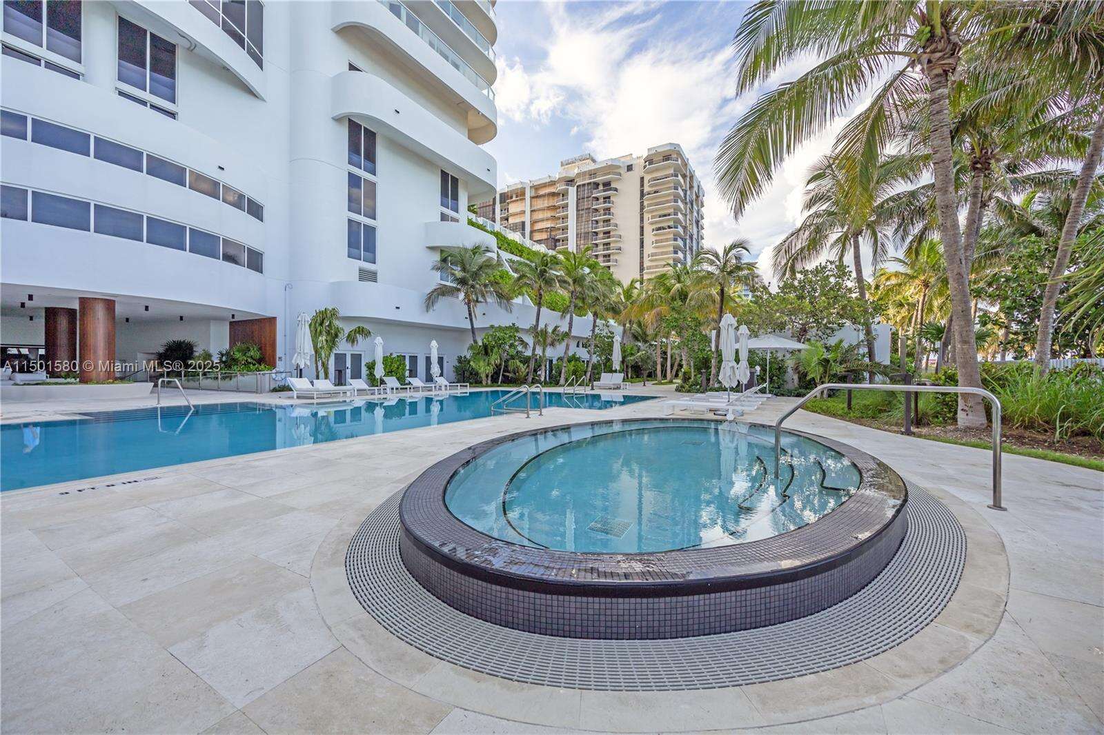 Akoya at 6365 Collins Ave, Miami Beach, FL 33141 - For Rent photo 40