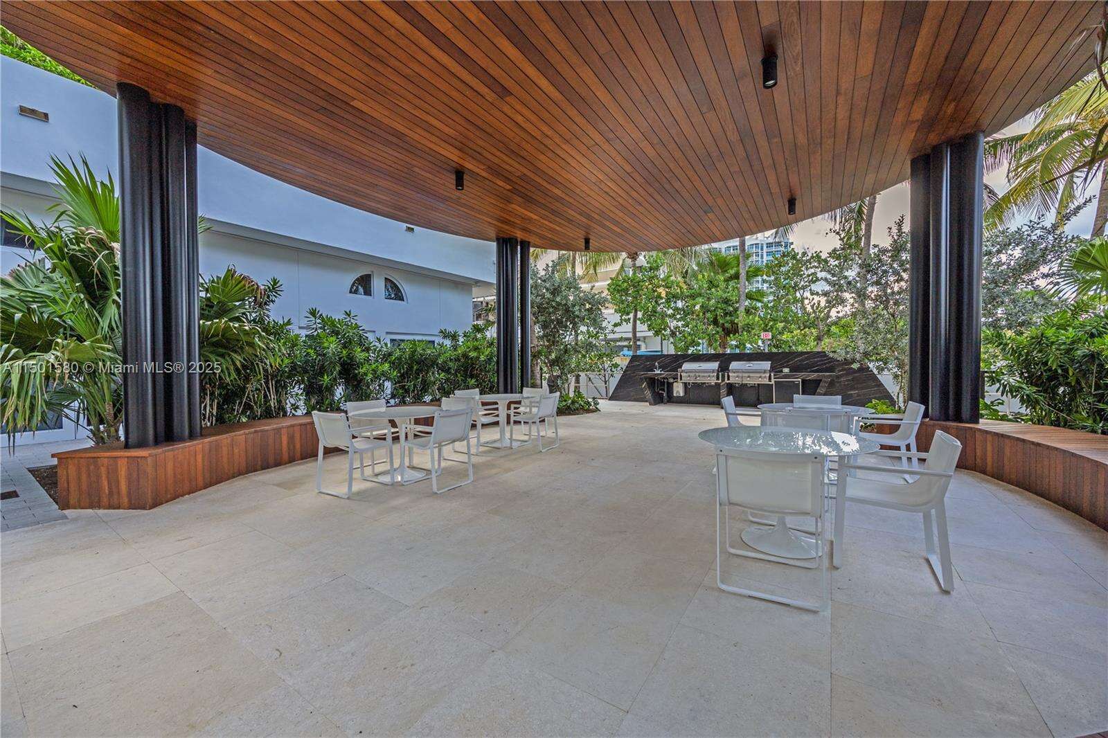 Akoya at 6365 Collins Ave, Miami Beach, FL 33141 - For Rent photo 42
