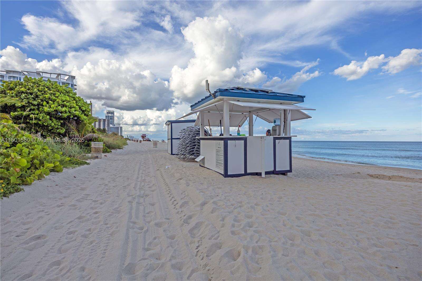 Akoya at 6365 Collins Ave, Miami Beach, FL 33141 - For Rent photo 43
