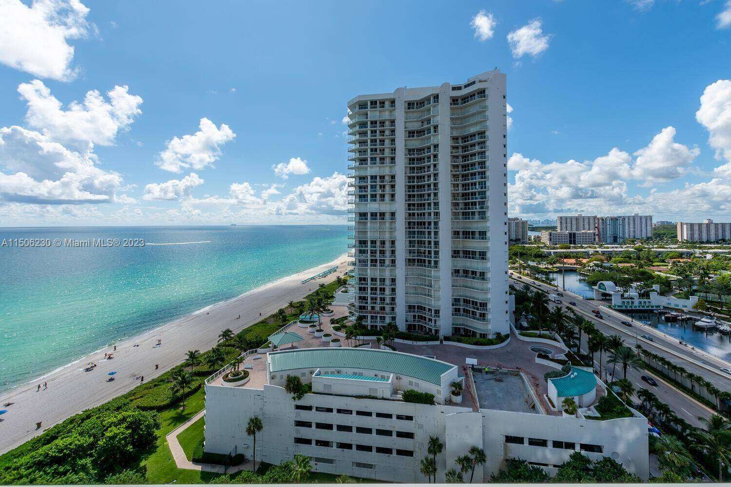 La Perla at 16699 Collins Ave, Sunny Isles Beach, FL 33160 - For Rent photo 19