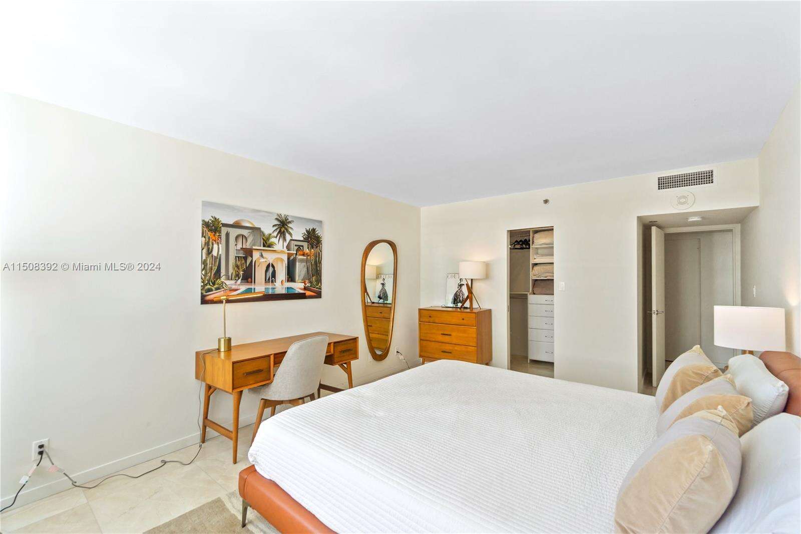 Decoplage at 100 Lincoln Rd, Miami Beach, FL 33139 - For Rent photo 13