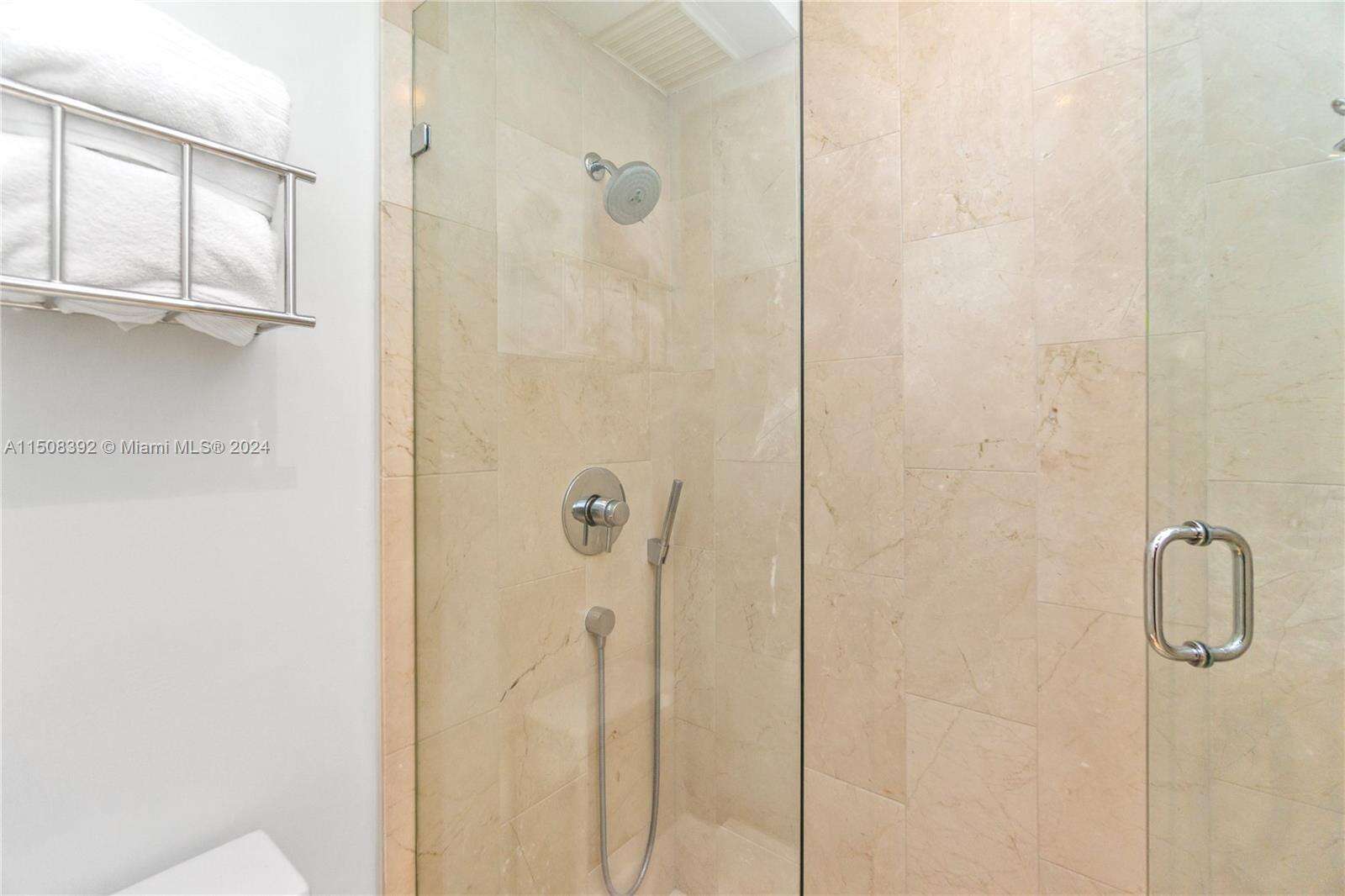 Decoplage at 100 Lincoln Rd, Miami Beach, FL 33139 - For Rent photo 9