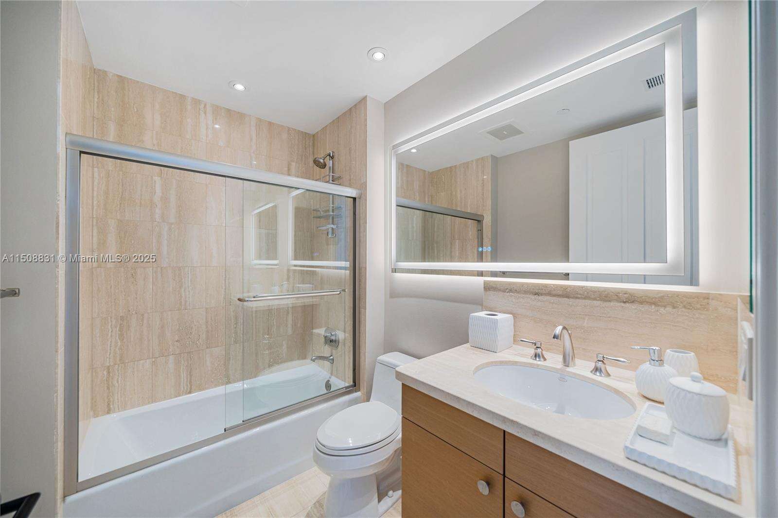 The Ritz Carlton Condos For Sale & Rent at 10295 Collins Ave, Bal Harbour, FL 33154 - For Rent photo 19