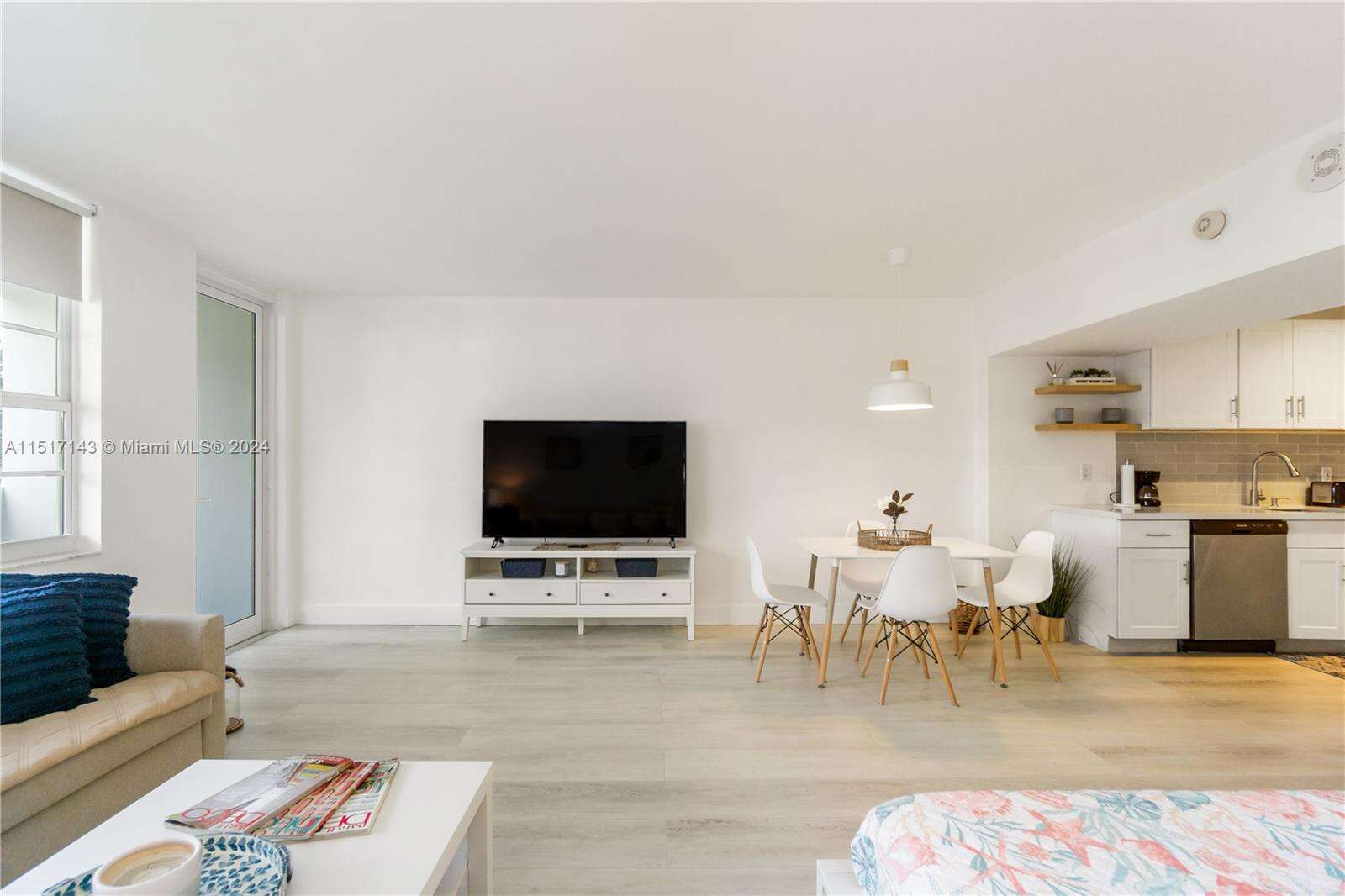 Decoplage at 100 Lincoln Rd, Miami Beach, FL 33139 - For Rent photo 6