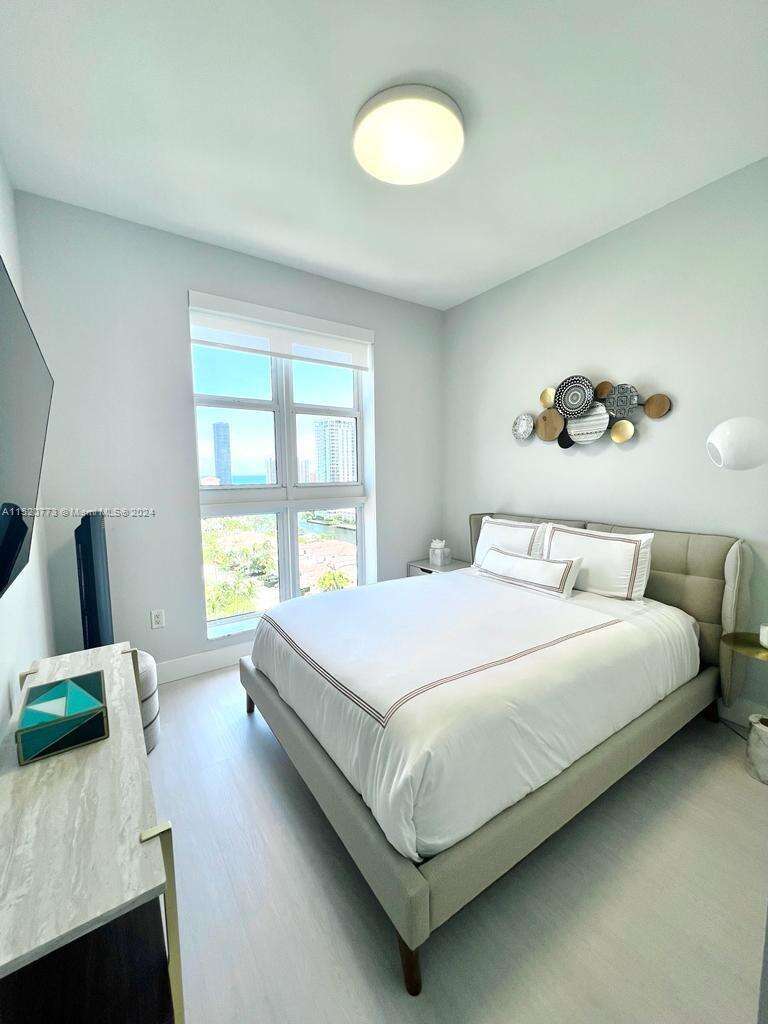 Turnberry Village South at 19900 Country Club Dr, Aventura, FL 33180 - For Rent photo 16