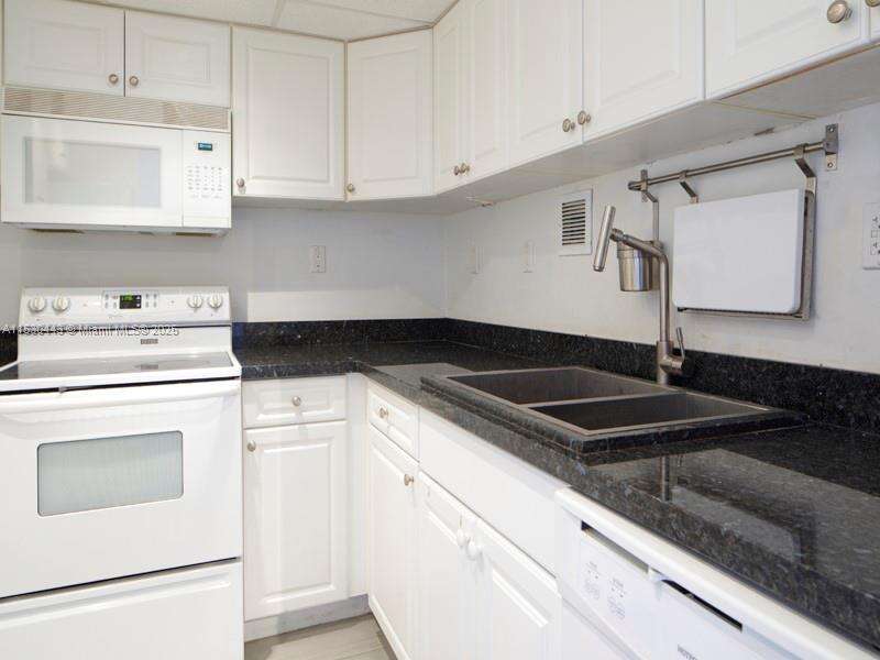 Mirador 1200 at 1200 W Ave, Miami Beach, FL 33139 - For Rent photo 11