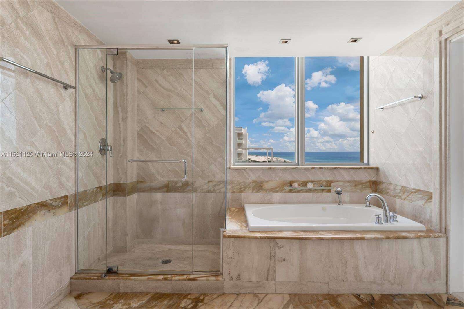 Hilton Bentley at 101 Ocean Dr, Miami Beach, FL 33139 - For Rent photo 20
