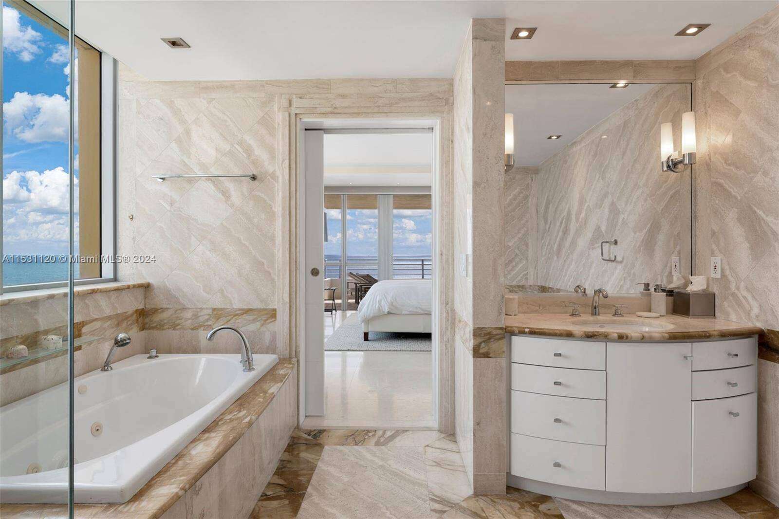 Hilton Bentley at 101 Ocean Dr, Miami Beach, FL 33139 - For Rent photo 21
