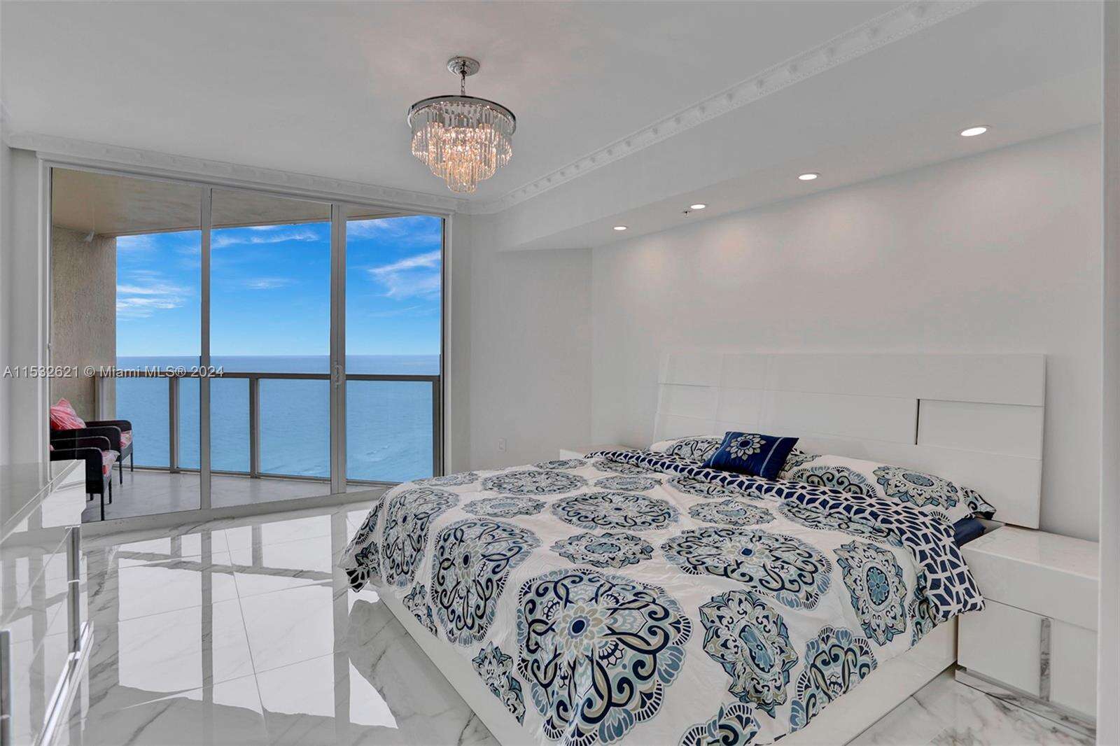 La Perla at 16699 Collins Ave, Sunny Isles Beach, FL 33160 - For Rent photo 15