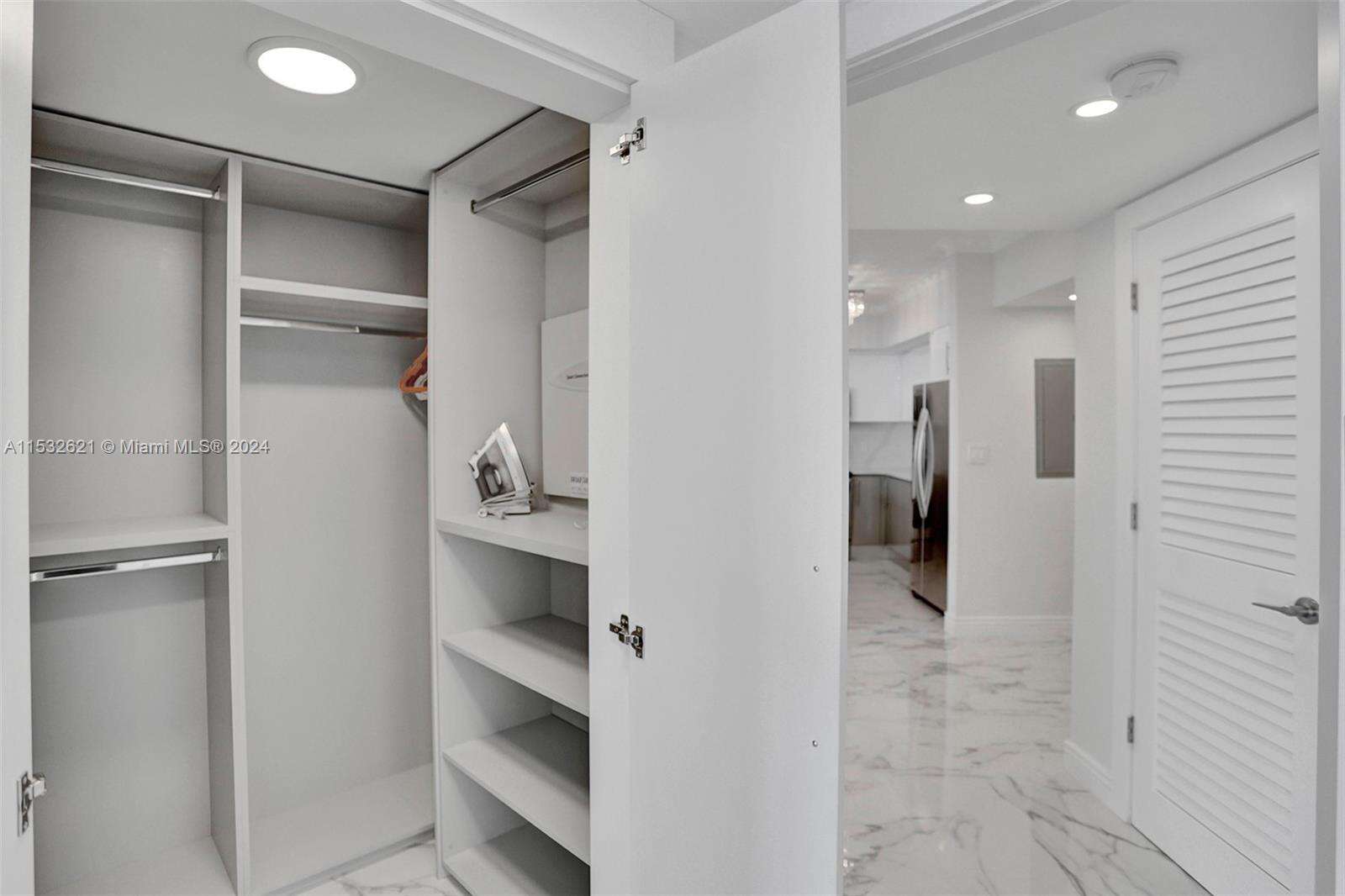 La Perla at 16699 Collins Ave, Sunny Isles Beach, FL 33160 - For Rent photo 22
