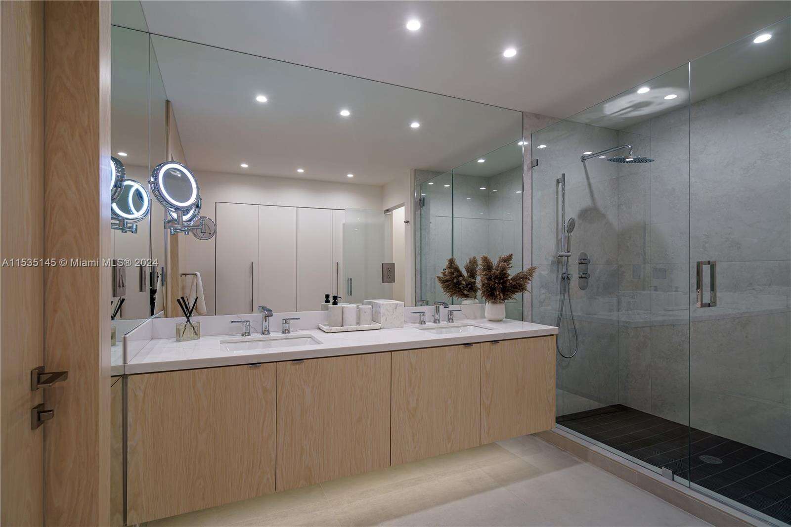 Seaside Village at 19115 Fisher Island Dr, Miami Beach, FL 33109 - For Rent photo 22