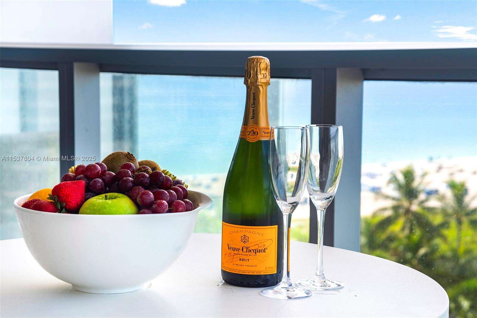 W South Beach at 2201 Collins Ave, Miami Beach, FL 33139 - For Rent photo 3