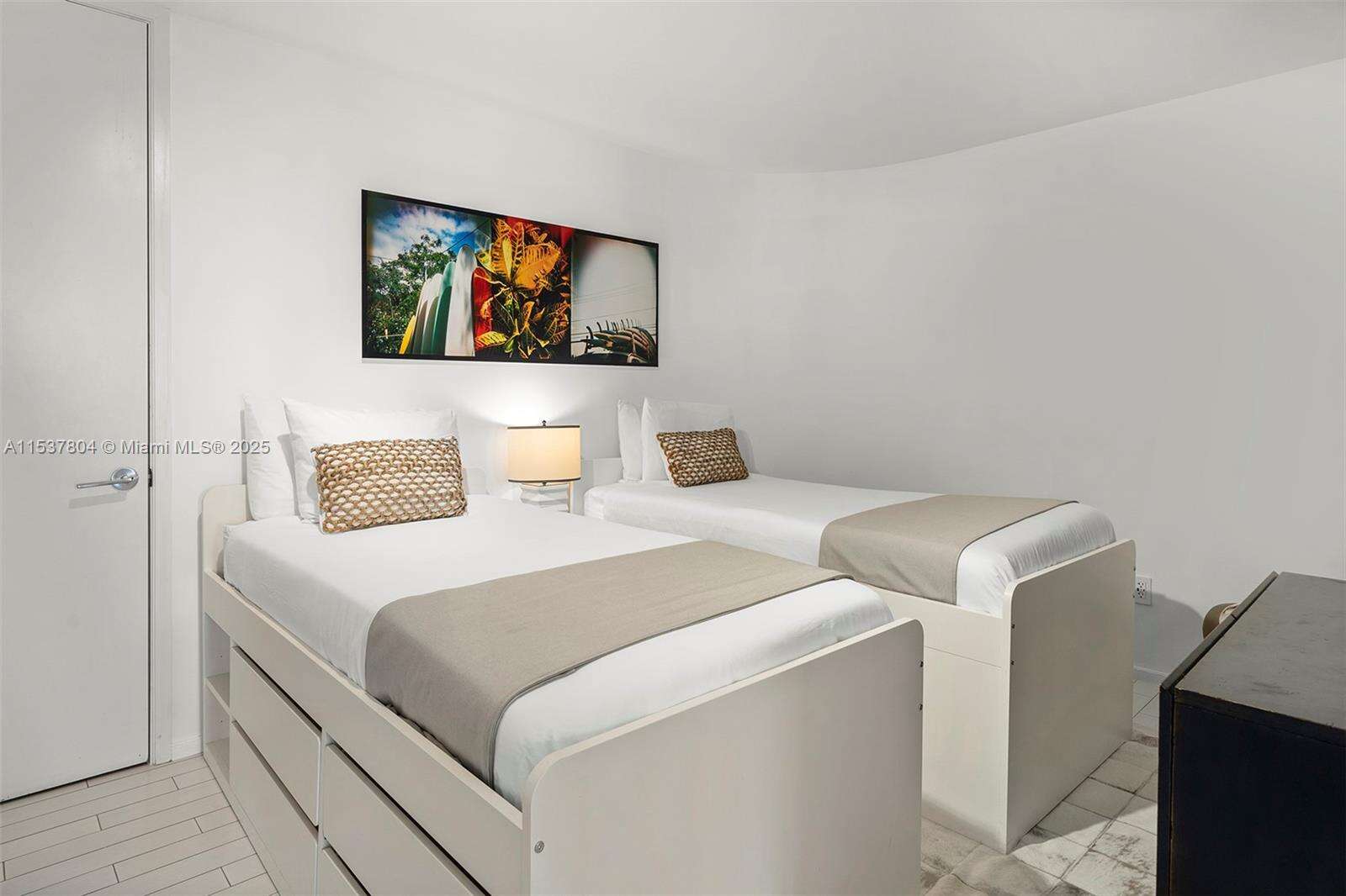 W South Beach at 2201 Collins Ave, Miami Beach, FL 33139 - For Rent photo 25