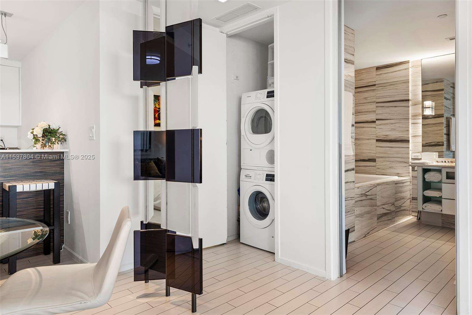 W South Beach at 2201 Collins Ave, Miami Beach, FL 33139 - For Rent photo 27