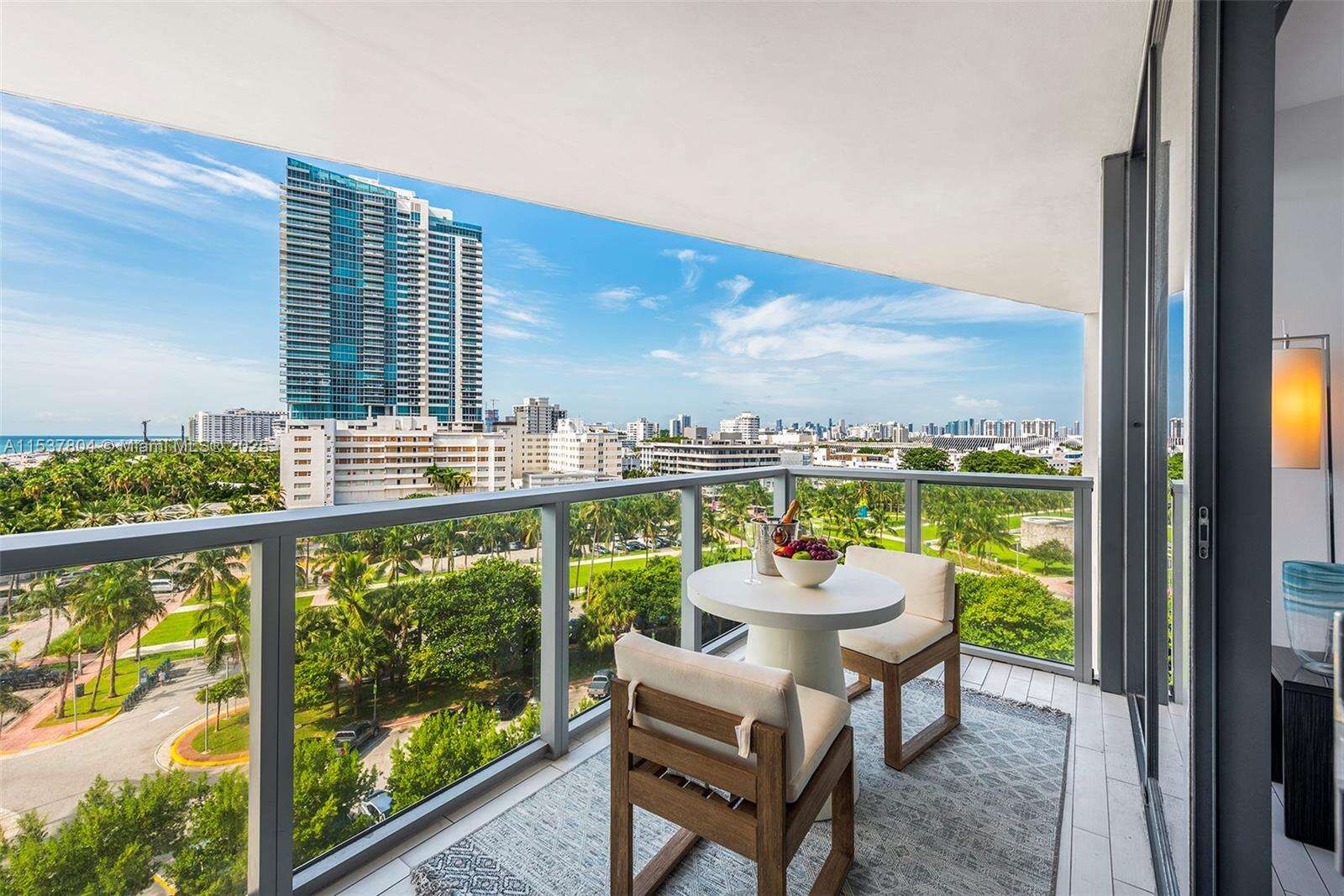 W South Beach at 2201 Collins Ave, Miami Beach, FL 33139 - For Rent photo 29