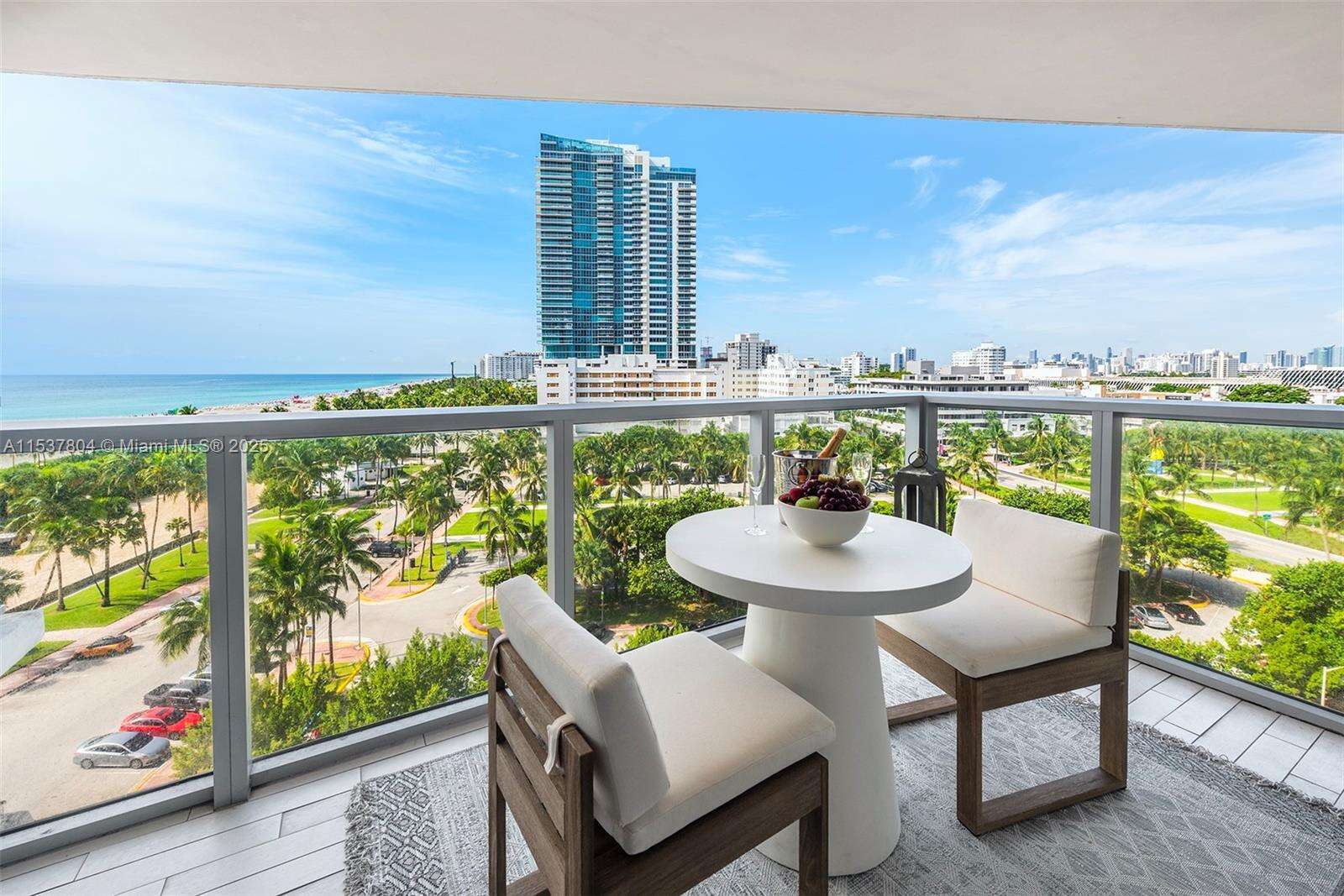 W South Beach at 2201 Collins Ave, Miami Beach, FL 33139 - For Rent photo 30