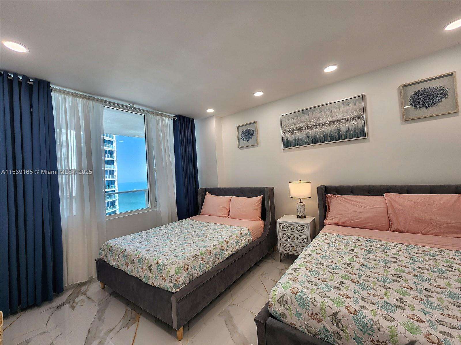 Alexander Towers at 3505 Ocean Dr, Hollywood, FL 33019 - For Rent photo 23