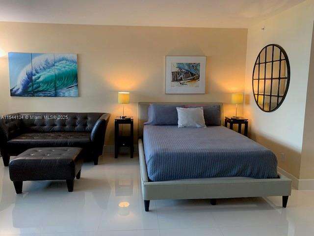 Decoplage at 100 Lincoln Rd, Miami Beach, FL 33139 - For Rent photo 2