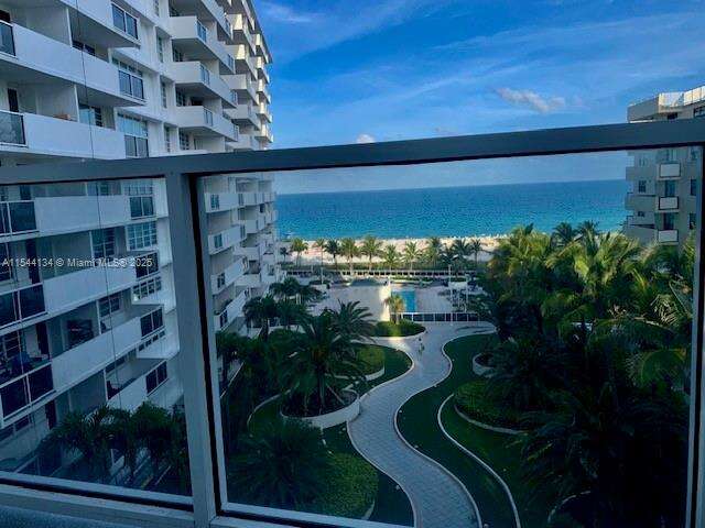 Decoplage at 100 Lincoln Rd, Miami Beach, FL 33139 - For Rent photo 13