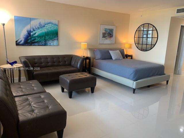 Decoplage at 100 Lincoln Rd, Miami Beach, FL 33139 - For Rent photo 3