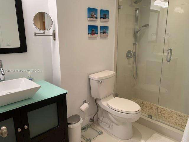 Decoplage at 100 Lincoln Rd, Miami Beach, FL 33139 - For Rent photo 10