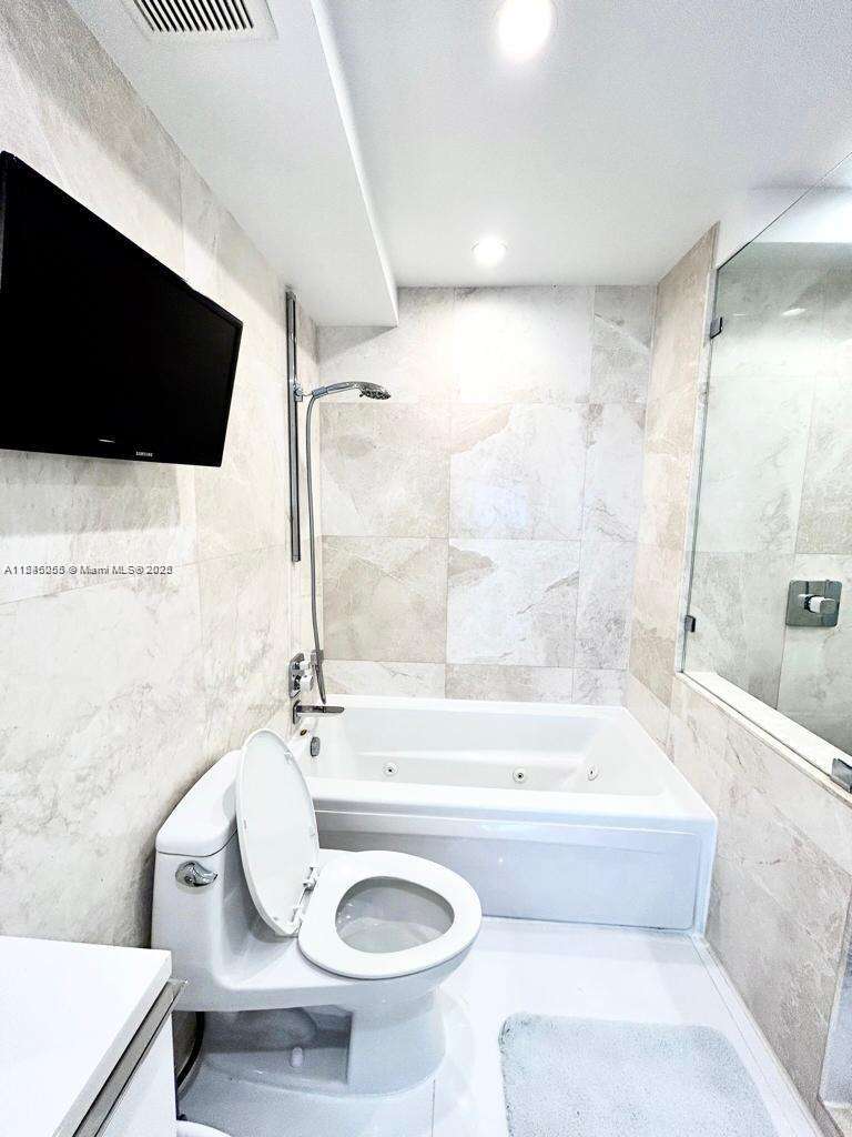 Decoplage at Miami Beach, FL 33139 - For Rent photo 14